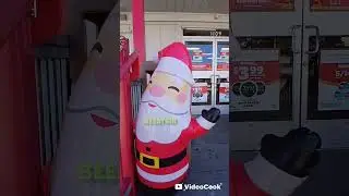 POPPING SANTA INFLATABLE AT GAS STATION?!? ⛽️ 🤣 🎅🎄 MERRY CHRISTMAS LOL