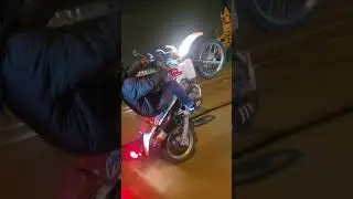 honda xr650l wheelie milwaukee wi #wheelie #nopanic #stunt #fitness #free @SlumMoto