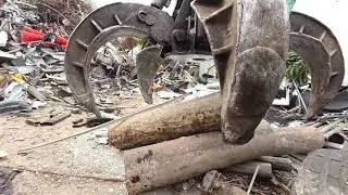 This is how you recycle in Miami !!!!!