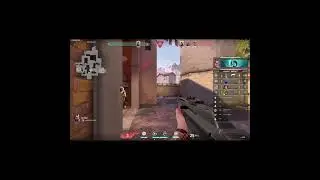 Its 3v1 ? and Spike planted ? what should he do ? #Shorts