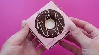 I Heart Revolution Donuts Chocolate Dipped Eyeshadow Palette