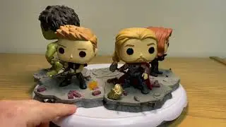 Robin Reviews Ep 025 - Funko Amazon Excl Avengers Assemble Set