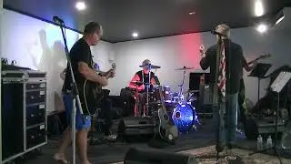 Rowly Burns Band at Ellis beach bar and grill..