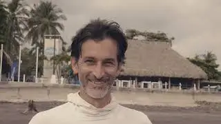 Andr&eacute;s Fernandez competidor de Ecuador en el Isa World Master Surfing Championship