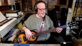 Tricotism by Oscar Pettiford on the HB beatbass fretless
