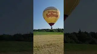 Hot air balloon landing / Landung Hei&szlig;luftballon #hotairballoon #balloon #heissluftballon #travel