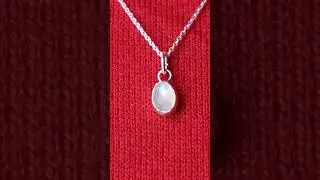 Gorgeous Little Moonstone Silver Necklace #handmadejewelry #moonstonenecklace #shorts