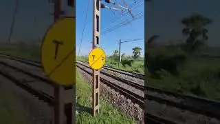 Amazing speed of Indian Railways Train #indianrailways #speed #lhb #trains #trainjourney