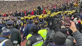 Michigan runs onto the field for 2025 rivalry game vs. Ohio State