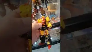 Great Works Razorclaw | 3rd Party Legends | Toynews | Tim Kay's Nerd Crate