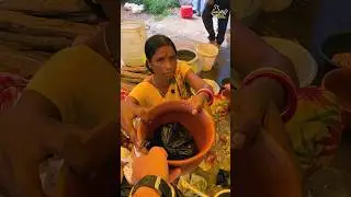 Adivasi Style Chulhe Wala Handi Chicken In Jharkhand #ranchifood #shorts