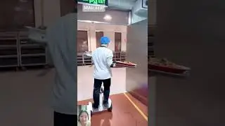 Service crew na naka hover board galing#servicecrew #amazing #skills #shorts #viralshorts #viral