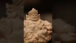 猛犸 | 黄财神#meditation #tea #design #agarwood#art #antique #buddha #artwork #woodcarving