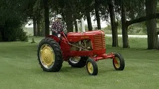 Первый трактор сошёл с конвейера! Massey Harris 333 1956 года выпуска, цвет «Рождественский красн...