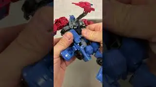 How To Transform: Legacy United Voyager Class Animated Universe Optimus Prime #transformers #autobot