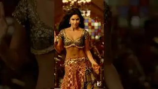 Can't look away 😍 | #Suraiyya | #ThugsofHindostan | #KatrinaKaifSongs
