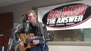 Irish vocalist James Kilbane visits Gerry Quinn's Irish Radio Show in Clevelalnd.