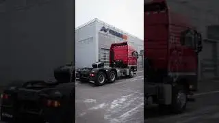 Тягач SITRAK C7H MAX 6x4 ( ZZ4256V364HE ) без КОМ и АДР 540 лс МКПП 3.5 рессора метал.бампер
