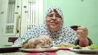 اكل السمك مشوي ورز وسلطه