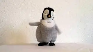 Happy Feet by Thinkway Toys