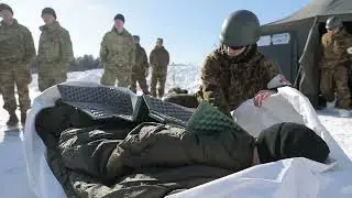 U.S. Soldiers learn Japanese Cold-Weather Medical Protocol