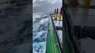Barco en una tormenta