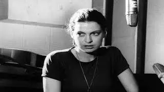 June Tabor - The Fiddle And The Drum {1983}