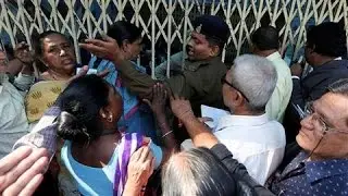India's Radical Cash Ban Causes Conflict