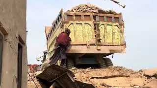 How stone Crushing works? 🔥Sand Crushing 🔥ASMR HOW to Crush Rocks  ? heavey Machinery#goviral 