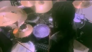Limb independence jazz drum solo w/tambourine
