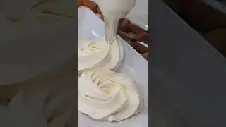 GLAC&Ecirc; de LEITE CONDENSADO e T&Eacute;CNICA para decora&ccedil;&atilde;o - v&iacute;deo completo clique em Canal Lado Doce