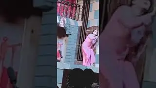 Tiktok star chaht bloch mujra