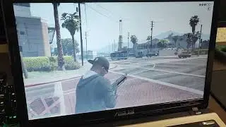 Asus, Core i5x4, Nvidia 520MX, GTA5.