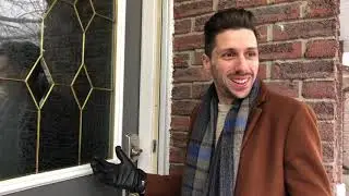 Realtor Can't Unlock The Door.