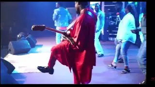 Jazzpriest sets Service on Fire, leaves the crowd 😳 😳😳