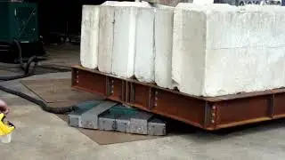 Traksporter Crawler Under Load