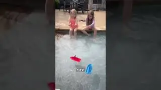 Looking for a summer pool toy? 💦🛳️