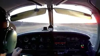 Piper Archer II Landing and take off CSC3 (Drummondville, Quebec) runway 24