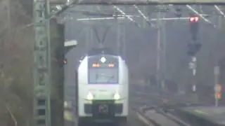 Desiro TransRegio TR470 der Mittelrheinbahn Richtung K&ouml;ln Deutz Messe im Bf Brohl
