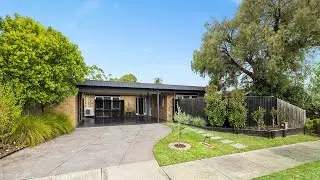 36 Golf Links Cres, Dingley Village - For Sale by Mathew Cox from Buxton Mentone