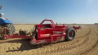 T 7.210 New Holland , Dez Novin Sanat Scraper