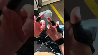 These really are great little 2 finger gloves with LED lights!