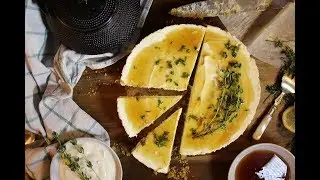 Honey and yoghurt set cheesecake - Ottolenghi - The Baking German