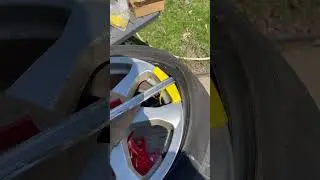 How to remove tire without scratching wheel.👍👍👍