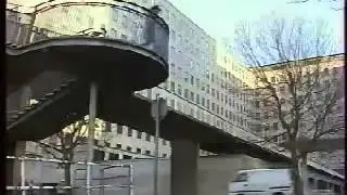 Parkour and FreeRunning (old classic video)