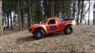 Traxxas UDR making it look simple with great suspension