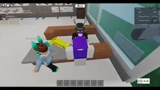 Roblox Lumber Tycoon 2 Outsmarted a scammer. (very bad at scamming people)