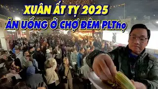 Khu ẩm thực Phước Lộc Thọ sôi động vào buổi tối tại lễ hội xuân Ất Tỵ 2025