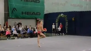 Ника мяч