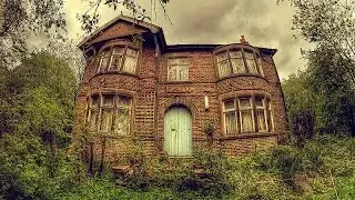 ABANDONED HOUSE (stuff left behind)